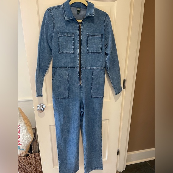 NWOT Wild Fable Women's Jumpsuit Denim S Long Sleeve Zip Durable - Picture 4 of 6